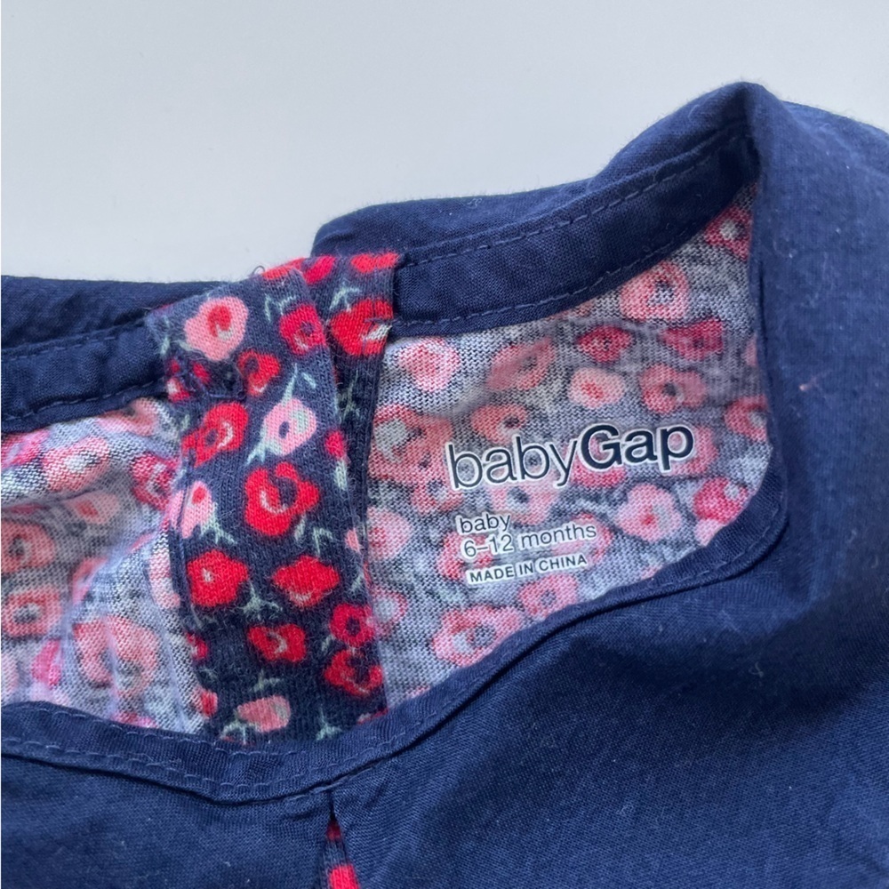 Baby Gap Baby Girl Cream Corduroy Red Floral Tops LOT OF TWO Size 6-12 Months - Picture 8 of 10